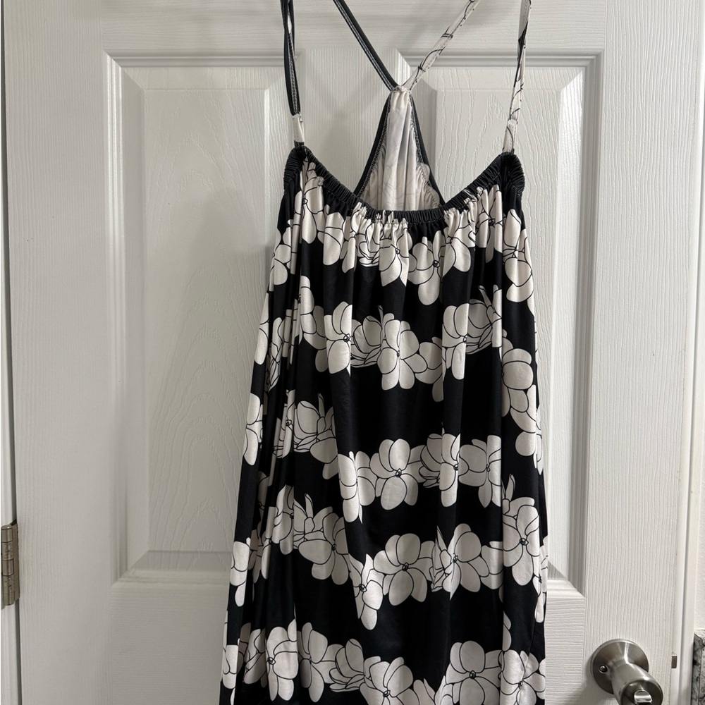 Elegant Black and White Floral Dress